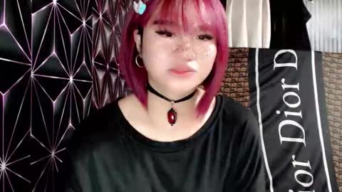 Snapshot of queen_elicktra chatting on May 9, 4:06 am JOY online show from May 9, 4:06 am