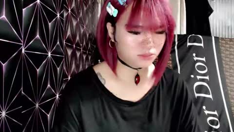 Snapshot of queen_elicktra chatting on May 11, 10:54 am JOY online show from May 11, 10:54 am