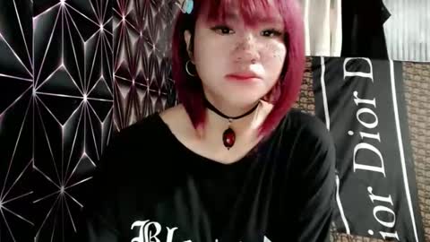 Snapshot of queen_elicktra chatting on May 22, 1:02 am JOY online show from May 22, 1:02 am