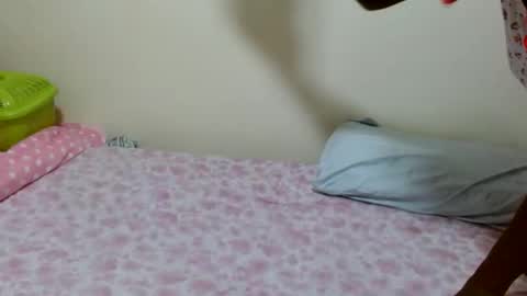 queen ema online show from March 18, 9:40 pm