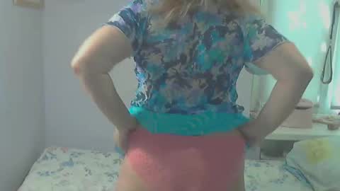 queen_jane8 online show from May 28, 9:06 am
