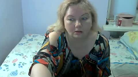queen_jane8 online show from May 29, 10:35 am