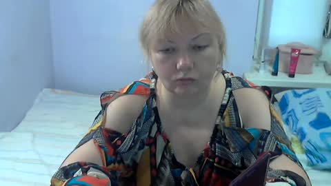 queen_jane8 online show from July 2, 7:14 am