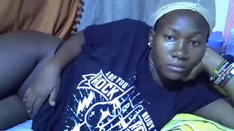 queen_jazmine online show from March 4, 3:01 am