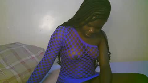 queen_latasha online show from May 8, 6:19 am