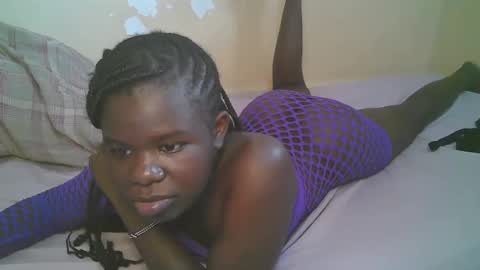 queen_latasha online show from May 9, 7:57 am