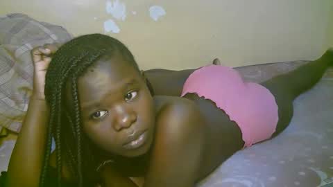 queen_latasha online show from May 10, 3:33 am