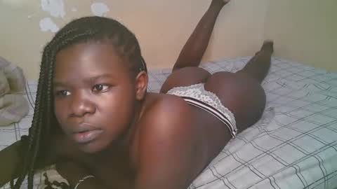 queen_latasha online show from May 17, 4:10 am