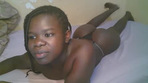 queen_latasha online show from May 19, 4:41 am