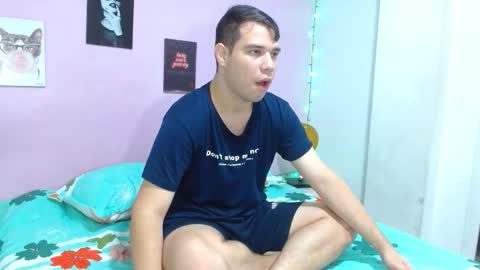 Snapshot of queen_night19 chatting on January 13, 12:54 pm Queen night online show from January 13, 12:54 pm