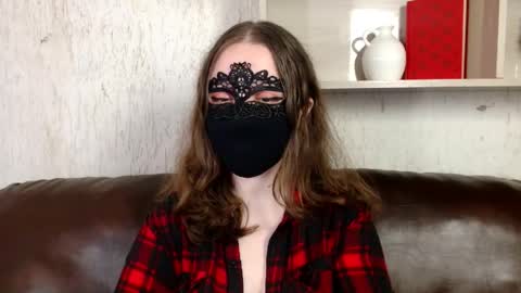 Nora online show from April 28, 11:32 pm