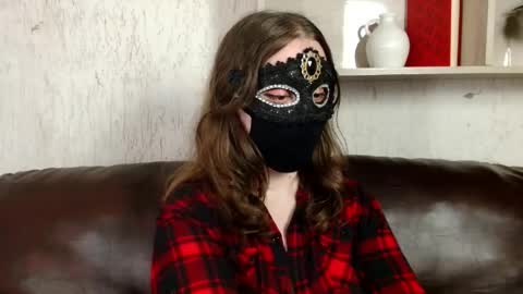 Nora online show from May 1, 10:14 pm