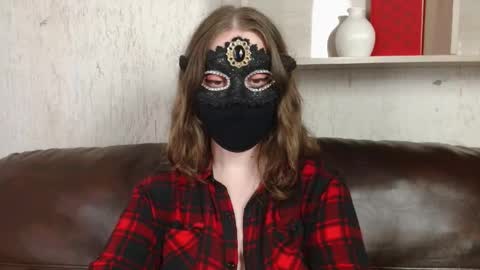 Nora online show from May 16, 11:03 pm