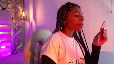   online show from February 4, 6:47 pm