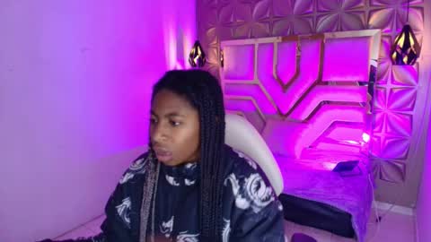   online show from February 25, 12:04 pm