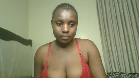 Snapshot of queen_wow2 chatting on May 22, 3:13 am queen online show from May 22, 3:13 am