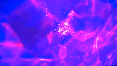 queenb1126 online show from June 24, 2:10 am