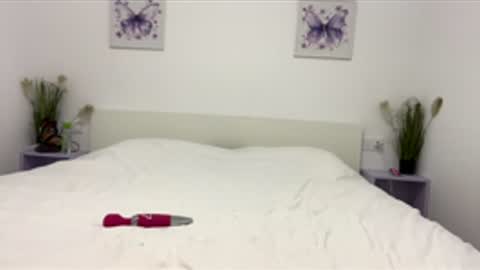 Snapshot of queenbeeangel chatting on June 2, 8:55 pm Angel online show from June 2, 8:55 pm