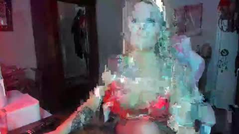 Snapshot of queenbish90 chatting on October 28, 1:31 am KelseyRose online show from October 28, 1:31 am