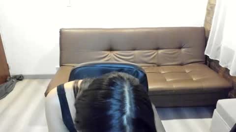 Snapshot of queenbyte_18 chatting on May 17, 5:05 am queenbyte_18 online show from May 17, 5:05 am