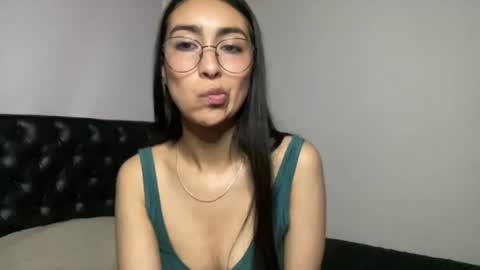 Snapshot of queenbyte_18 chatting on July 16, 8:48 pm queenbyte_18 online show from July 16, 8:48 pm