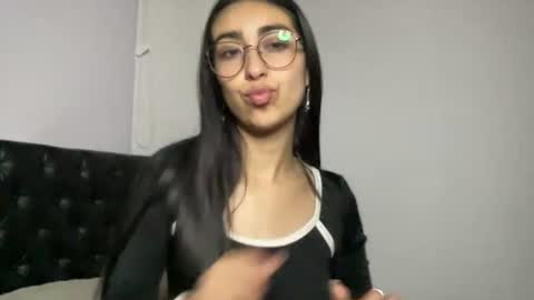 Snapshot of queenbyte_18 chatting on July 31, 4:45 am queenbyte_18 online show from July 31, 4:45 am