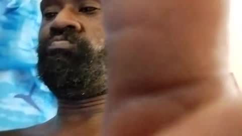 Snapshot of queencity3880 chatting on March 1, 10:45 pm Juicyblacc online show from March 1, 10:45 pm