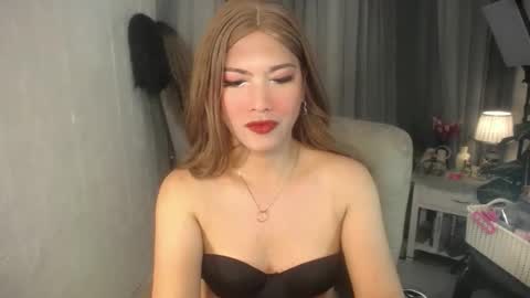 Snapshot of queenfcker1st chatting on January 31, 9:57 pm Be my property Sabrina online show from January 31, 9:57 pm