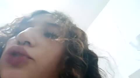 QUEENJEENN online show from December 7, 9:17 am