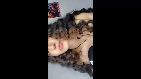 QUEENJEENN online show from May 19, 9:10 pm