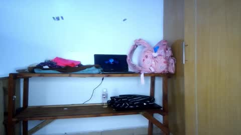 Nina online show from February 8, 9:45 am