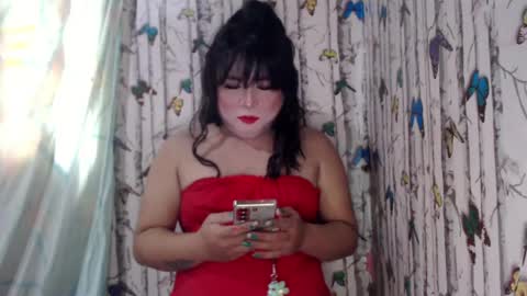Snapshot of queenlexie_moore chatting on August 3, 4:44 am queenlexie_moore online show from August 3, 4:44 am