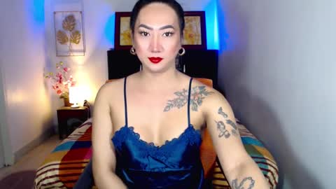 Snapshot of queenmistressts chatting on February 23, 8:49 am QUEEN online show from February 23, 8:49 am