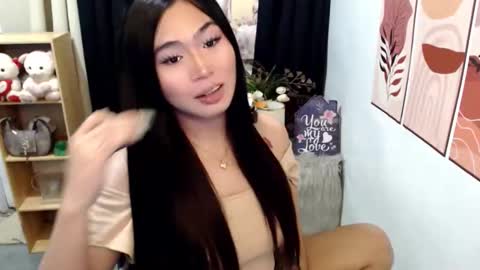 Mikka online show from April 4, 3:31 pm