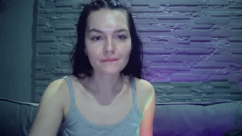 QueenOfModels online show from January 6, 4:05 am