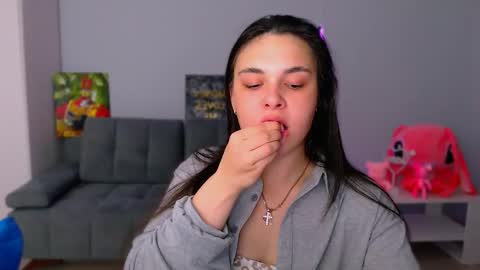 Patricia online show from November 5, 3:56 pm