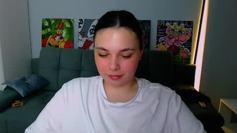 Patricia online show from April 1, 1:41 pm
