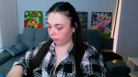 Patricia online show from April 2, 11:52 am