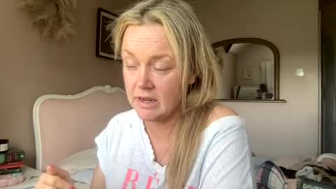 Snapshot of queenp333 chatting on May 5, 10:01 am PrincessP333 online show from May 5, 10:01 am