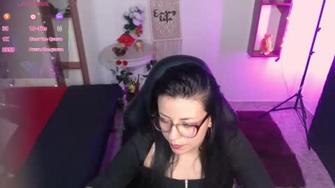 queenrose94 online show from March 12, 12:33 pm