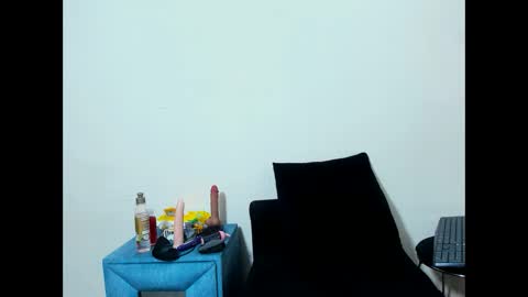 queenstarhyl online show from May 16, 12:29 am