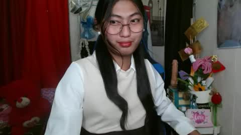 Snapshot of queensteffi chatting on March 9, 6:23 pm queensteffi online show from March 9, 6:23 pm