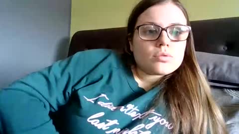 Snapshot of queenstuff chatting on February 9, 12:20 pm queenstuff online show from February 9, 12:20 pm