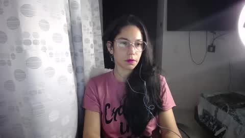 Snapshot of queenvictoria2023 chatting on January 7, 8:03 am Paola online show from January 7, 8:03 am