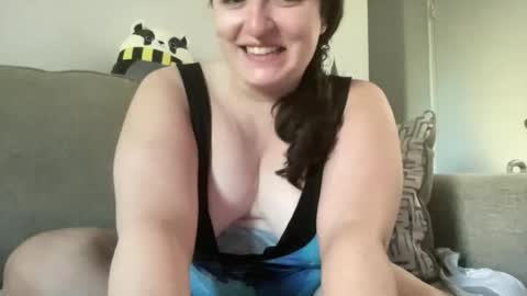 Queen Violette online show from June 3, 10:48 pm