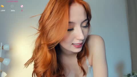 Snapshot of quennaedger chatting on December 7, 10:23 am Fiona online show from December 7, 10:23 am