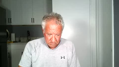 Snapshot of quest_one chatting on July 3, 7:04 am Jim online show from July 3, 7:04 am