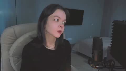 quietluxury online show from March 13, 10:44 am