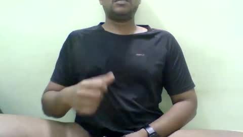 quietlyyours online show from February 13, 6:09 am