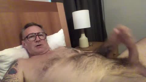 Snapshot of quietmature chatting on October 9, 12:08 am quietmature online show from October 9, 12:08 am